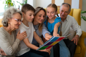 Educazione intergenerazionale per anziani a Brescia